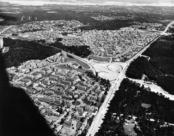 Fairlington c. 1950 – Courtesy Washington POST, reprint permission D.C. Public Library.