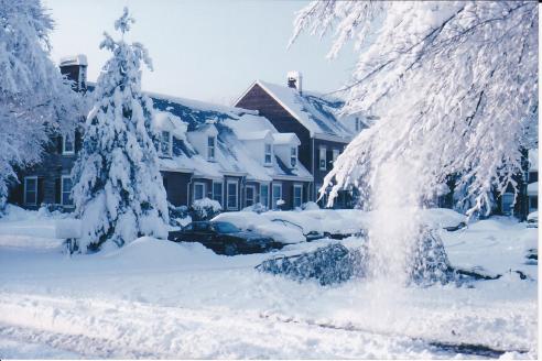 Photo of Fairlington during a blizzard in 1978.