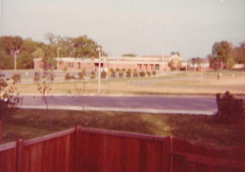 Photo of Abingdon and its environs in 1977.