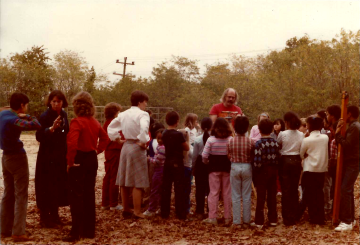 A photo documenting the construction of the Abingdon playground in 1985.