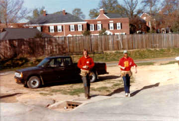 A photo documenting the construction of the Abingdon playground in 1985.